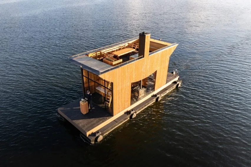 BIM建筑|瑞典工作室设计漂浮的桑拿浴室