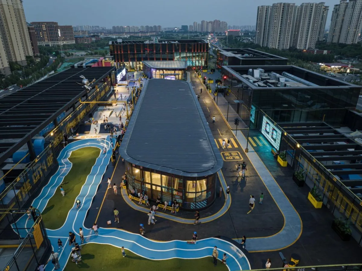 BIM建筑|天空过客——天津中海环宇城天台滑板公园 / DAGA大观建筑