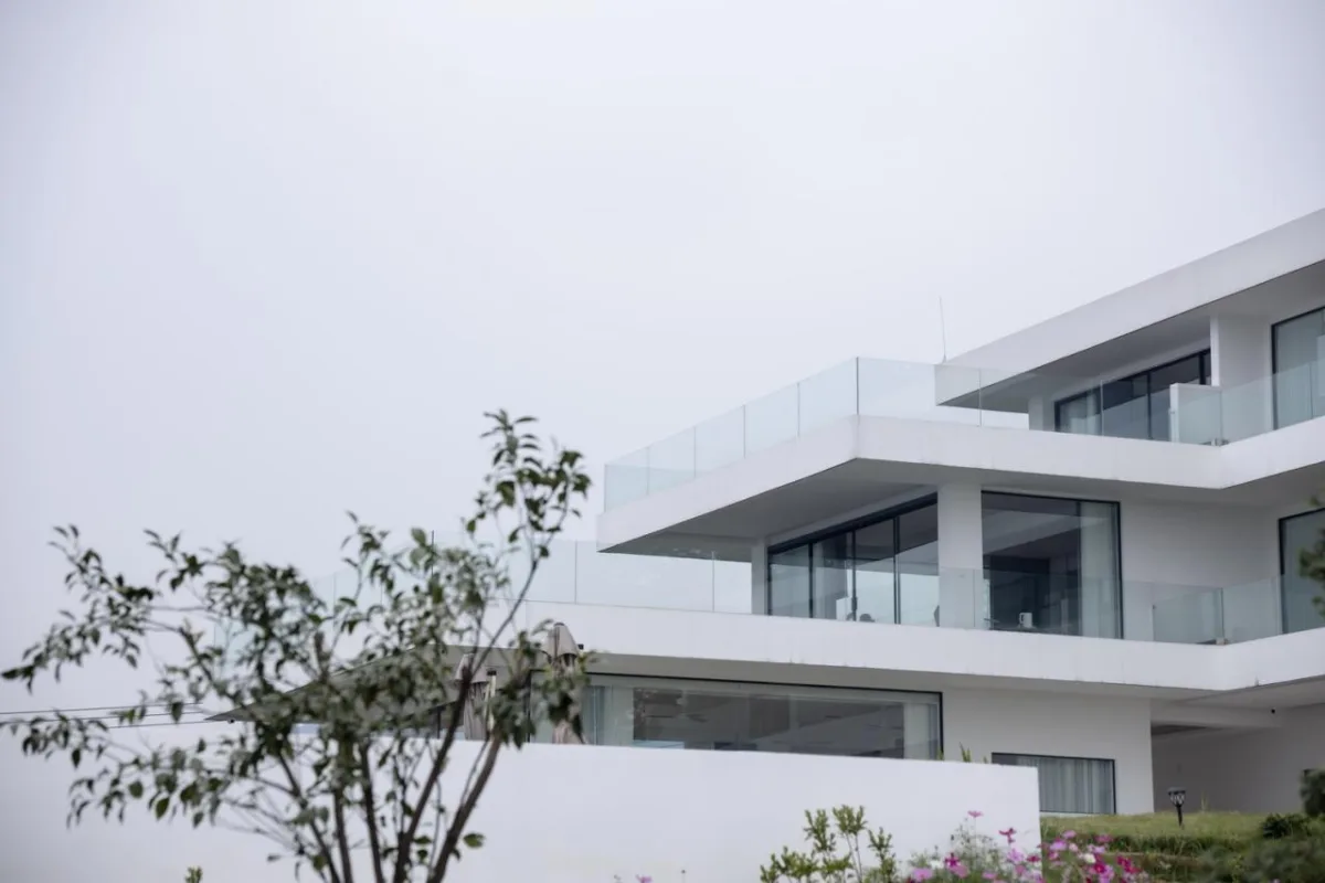 BIM建筑|云台阅野：漂浮在茶田上的民宿 / 岩川建筑设计