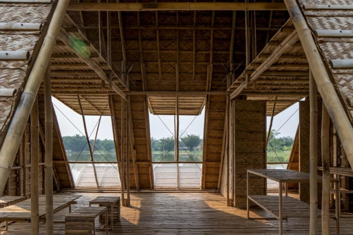 BIM建筑|适应气候变化，漂浮竹屋 / H&P Architects