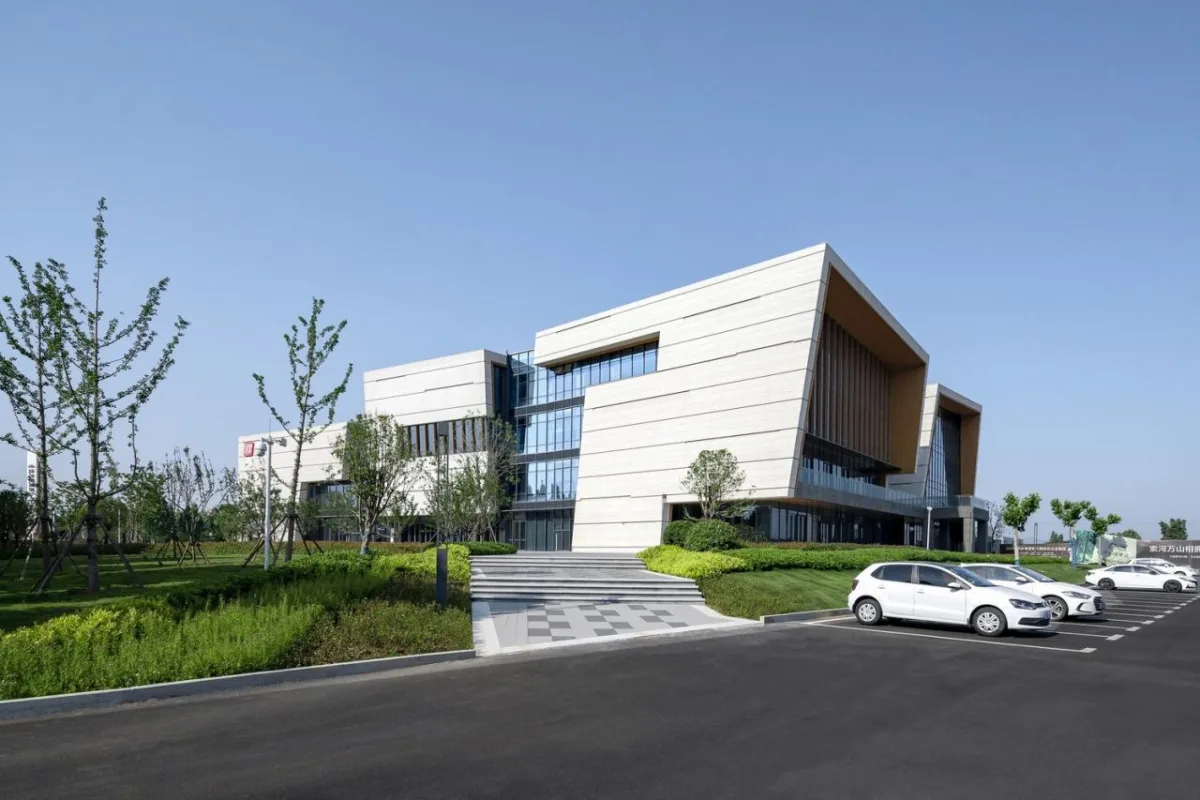 BIM建筑|山之谷：郑州·深业健康城 / 柏涛建筑