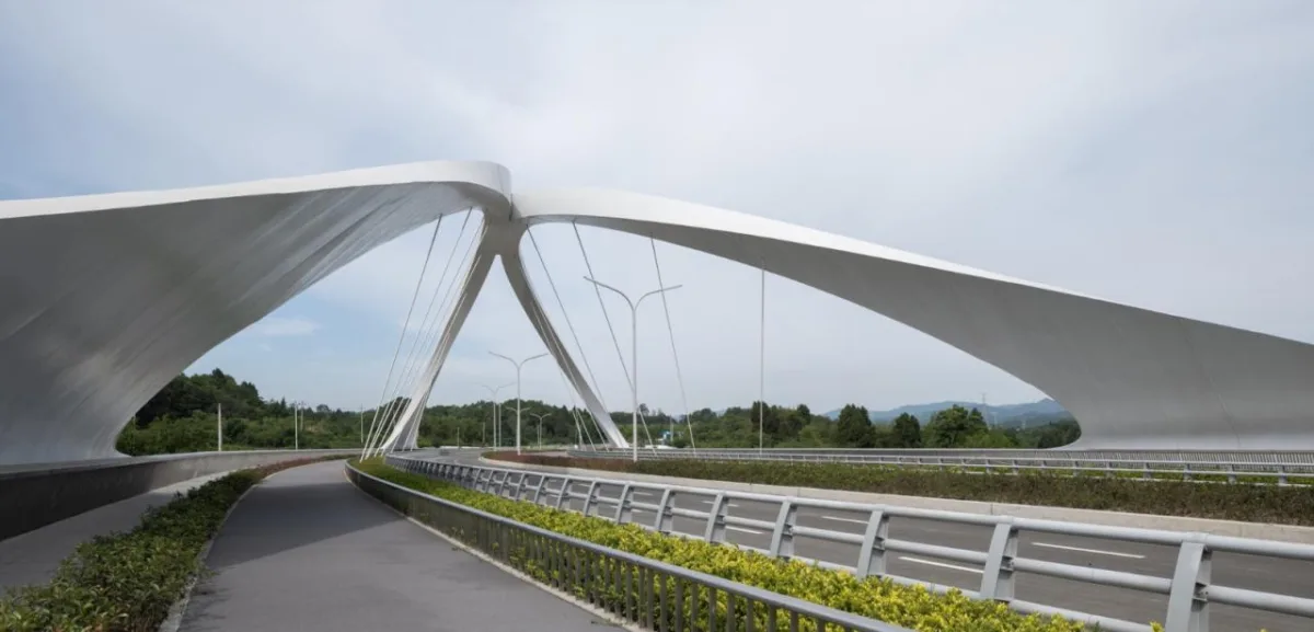 BIM建筑|绛溪河桥 / 扎哈哈迪德建筑事务所
