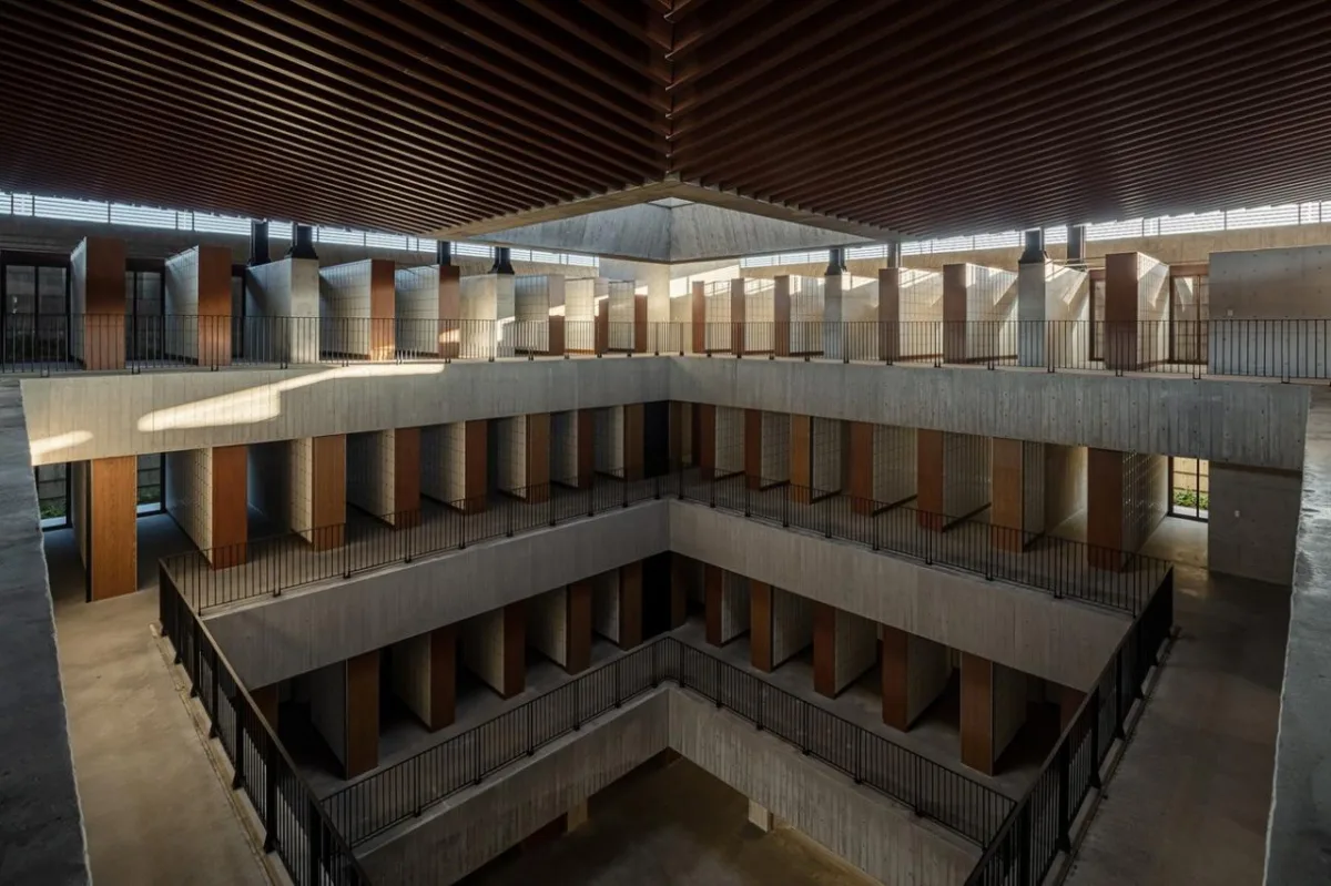 BIM建筑|山中骨灰安置所 / Behet Bondzio Lin Architekten