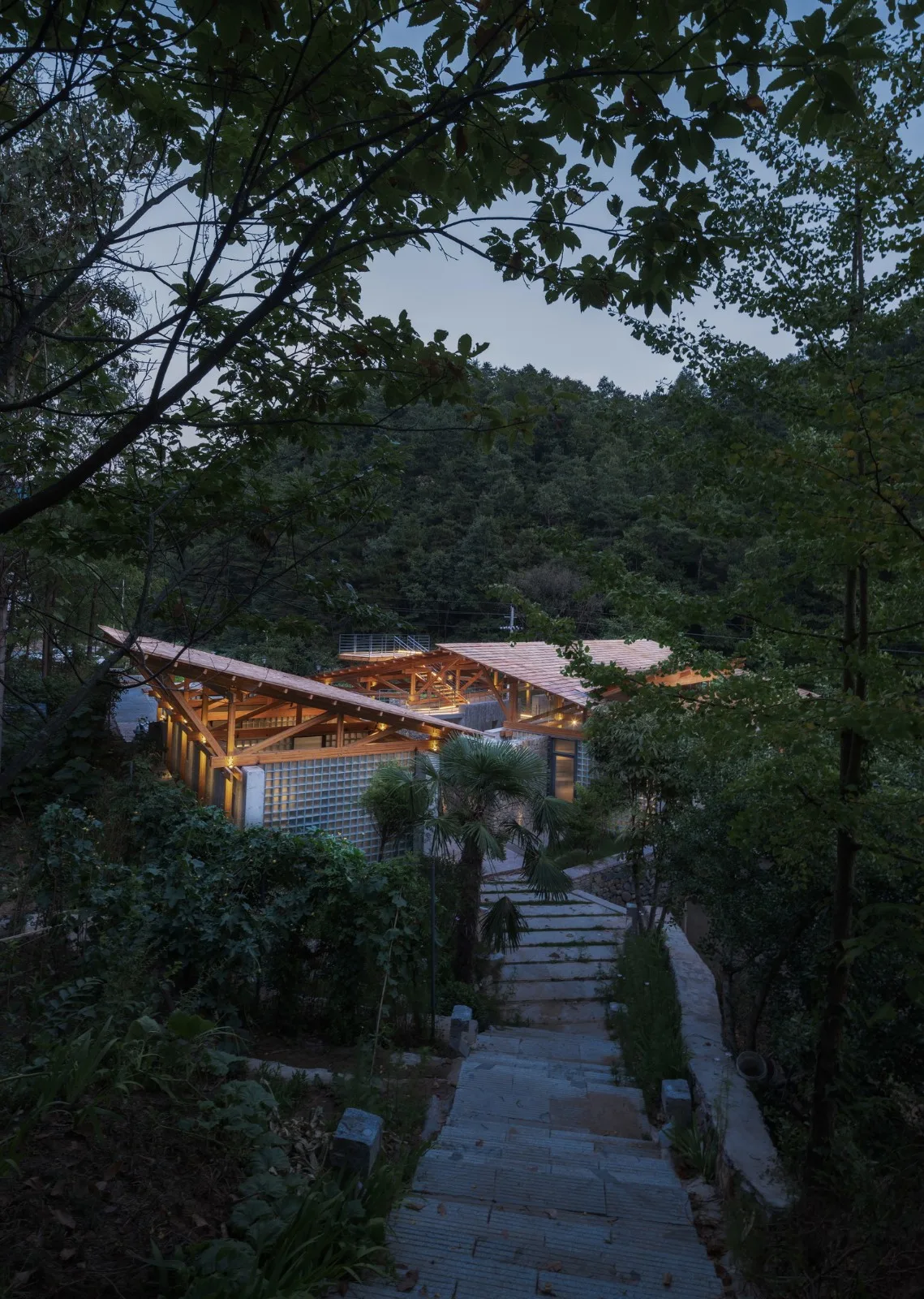 BIM建筑|留坝瓦窑沟多功能服务中心 / 尌林建筑设计事务所