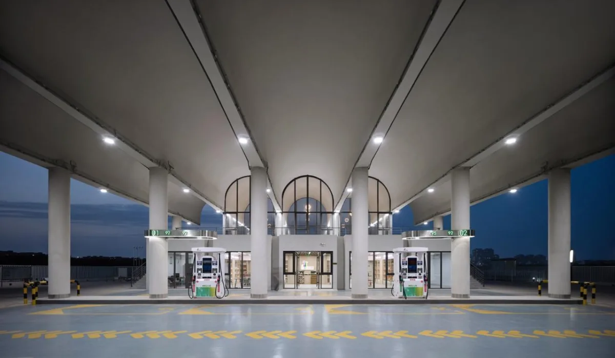 BIM建筑|哈鹿加油站 / SITUATE上下四方建筑事务所