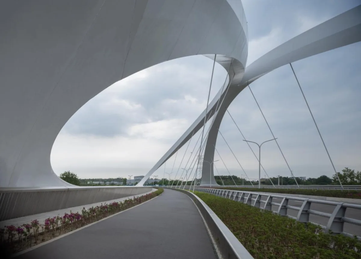 BIM建筑|绛溪河桥 / 扎哈哈迪德建筑事务所
