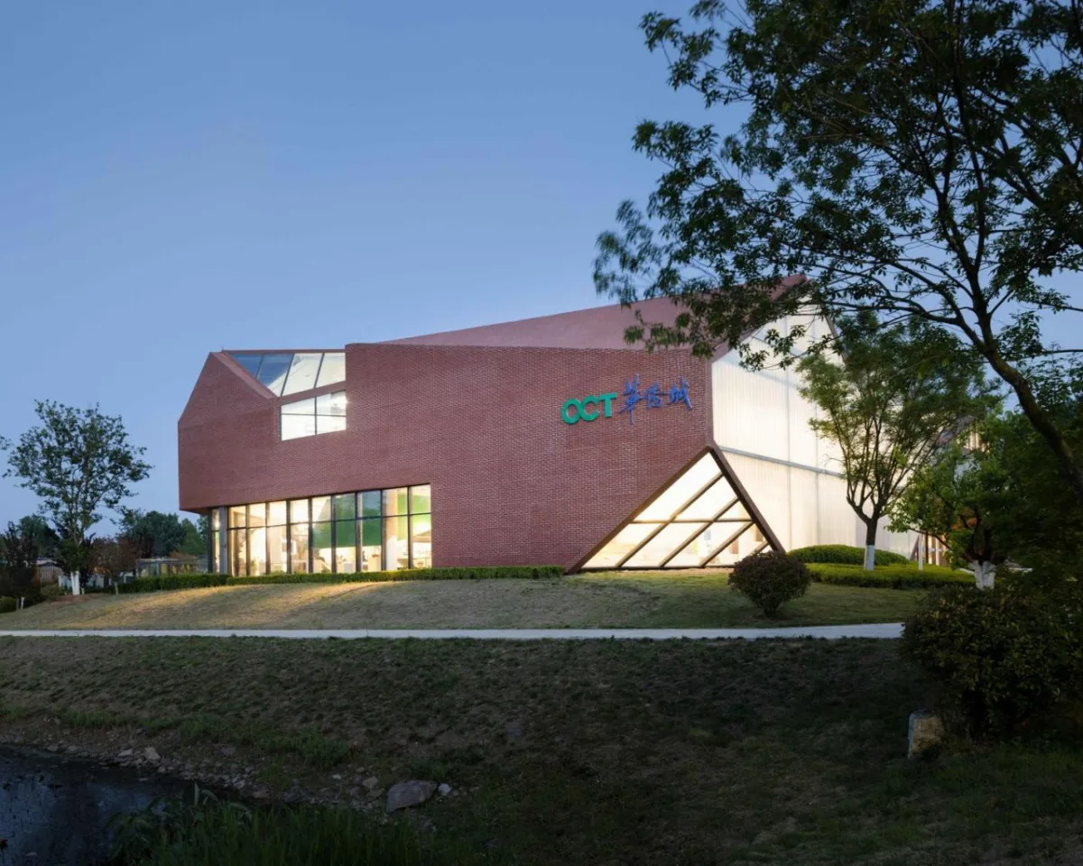 BIM建筑|雕琢乡村璞玉，静待尘尽光生：乡村振兴示范区项目展示中心 / 邹迎晞-袈蓝建筑