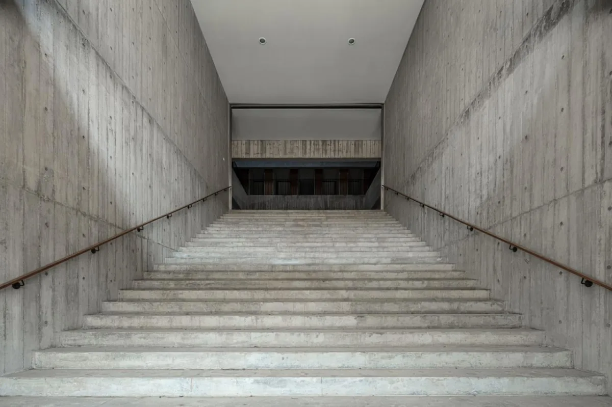 BIM建筑|山中骨灰安置所 / Behet Bondzio Lin Architekten