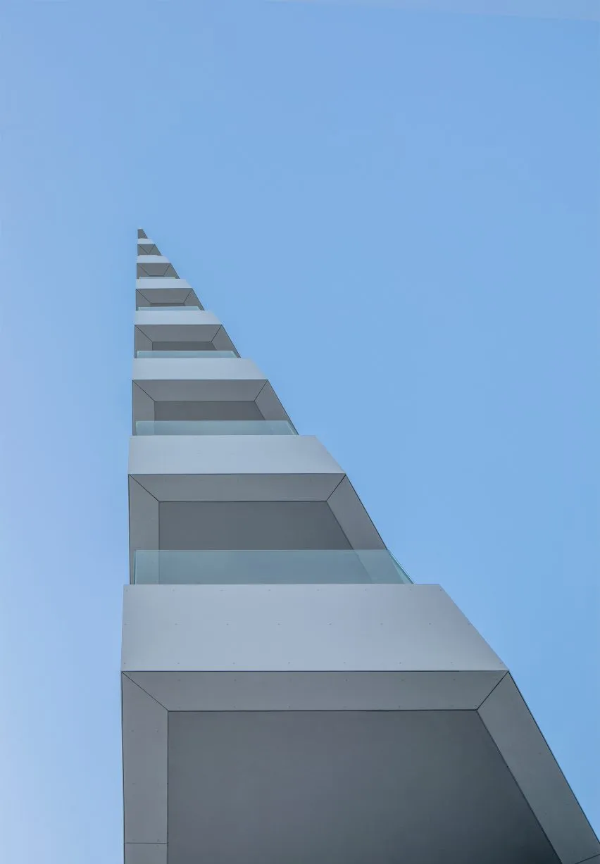 BIM建筑|斯塔工作室在瓦尔纳设计EOS大楼