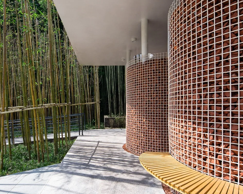 BIM建筑|竹影摇曳的无性别公共卫生间：安石卷厕 / 在行建筑