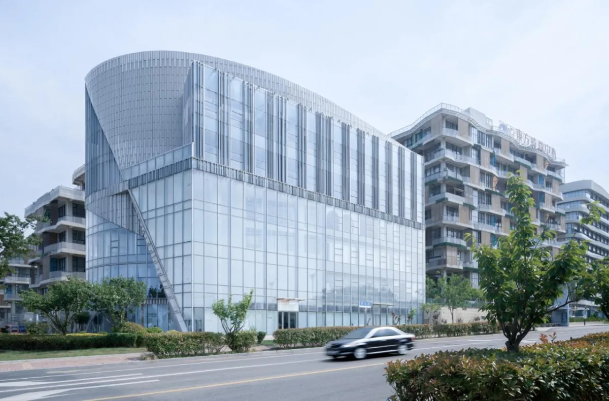 BIM建筑|OMC时尚发布中心 / 时境建筑