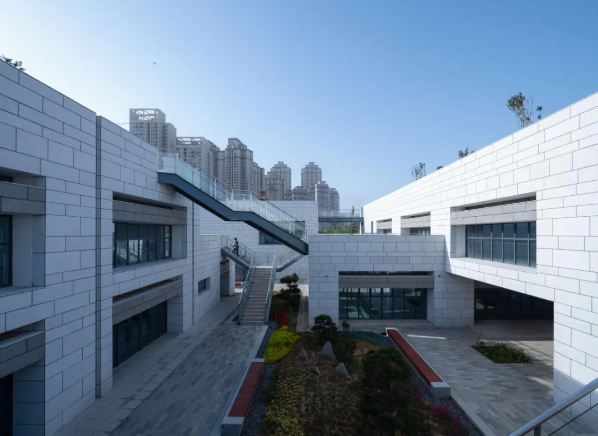 BIM建筑|武汉海绵公园研学+游客中心 / UAO瑞拓设计