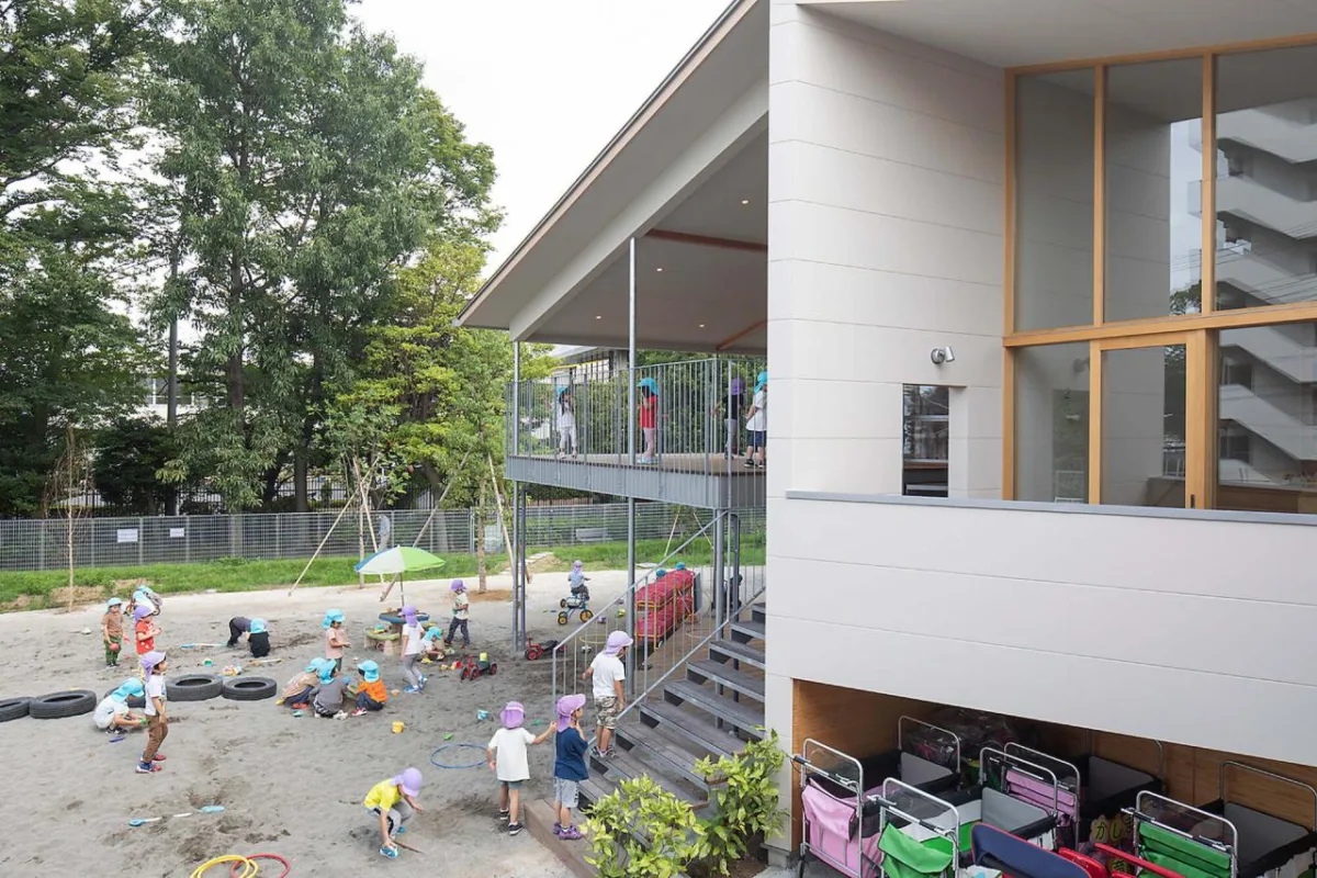 BIM建筑|大风车，鹿岛田托儿所 / TERRAIN architects