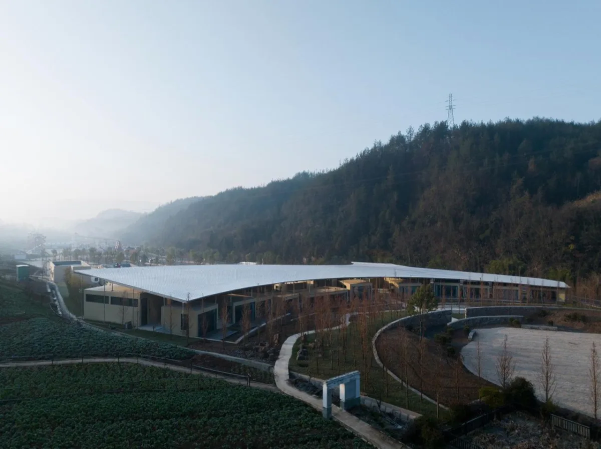 BIM建筑|五福山水龙家宴餐厅 / 小写建筑