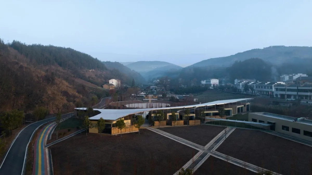 BIM建筑|五福山水龙家宴餐厅 / 小写建筑