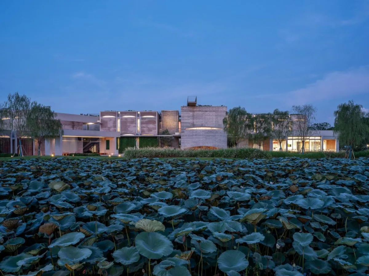 BIM建筑|春阳台艺文中心 / 非常建筑
