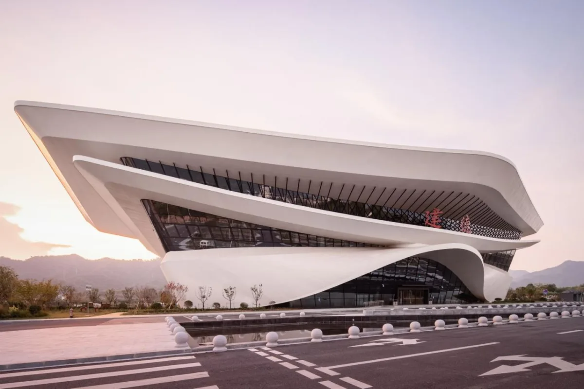 BIM建筑|杭州亚运配套设施：千岛湖通用机场航站楼 / 境澜建筑