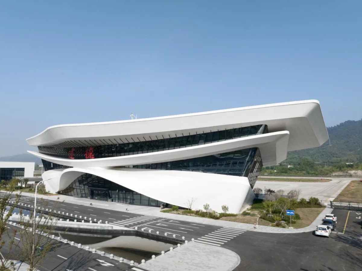 BIM建筑|杭州亚运配套设施：千岛湖通用机场航站楼 / 境澜建筑