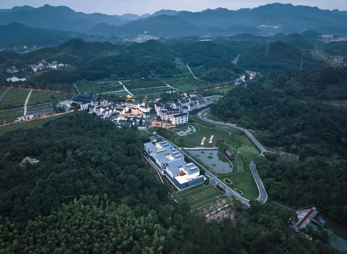 BIM建筑|雪峰文学馆 / 同济院 麟和建筑工作室