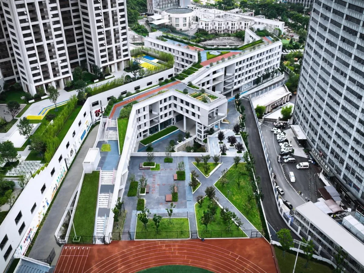 BIM建筑|如有机生命体般自由生长：贵阳·观山湖区第八中学