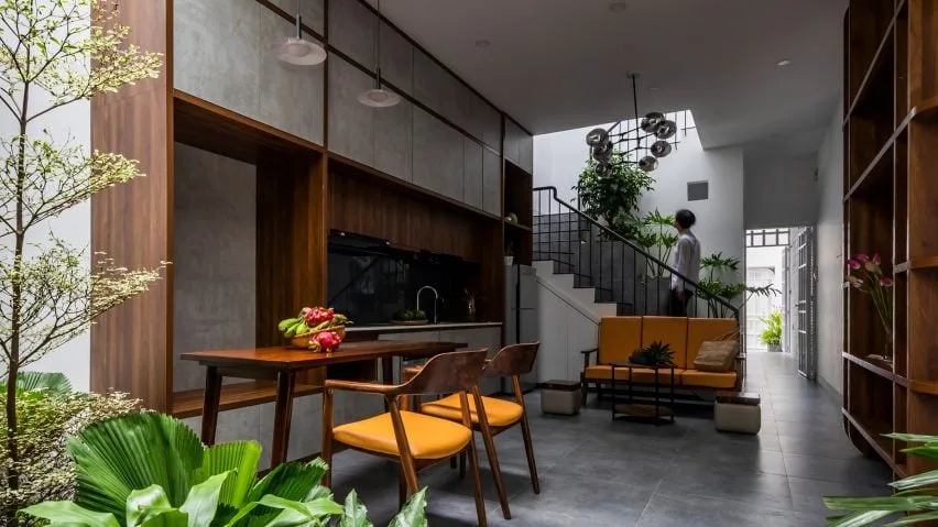 BIM建筑|CTA使用屏幕和天窗将光线引入越南住房