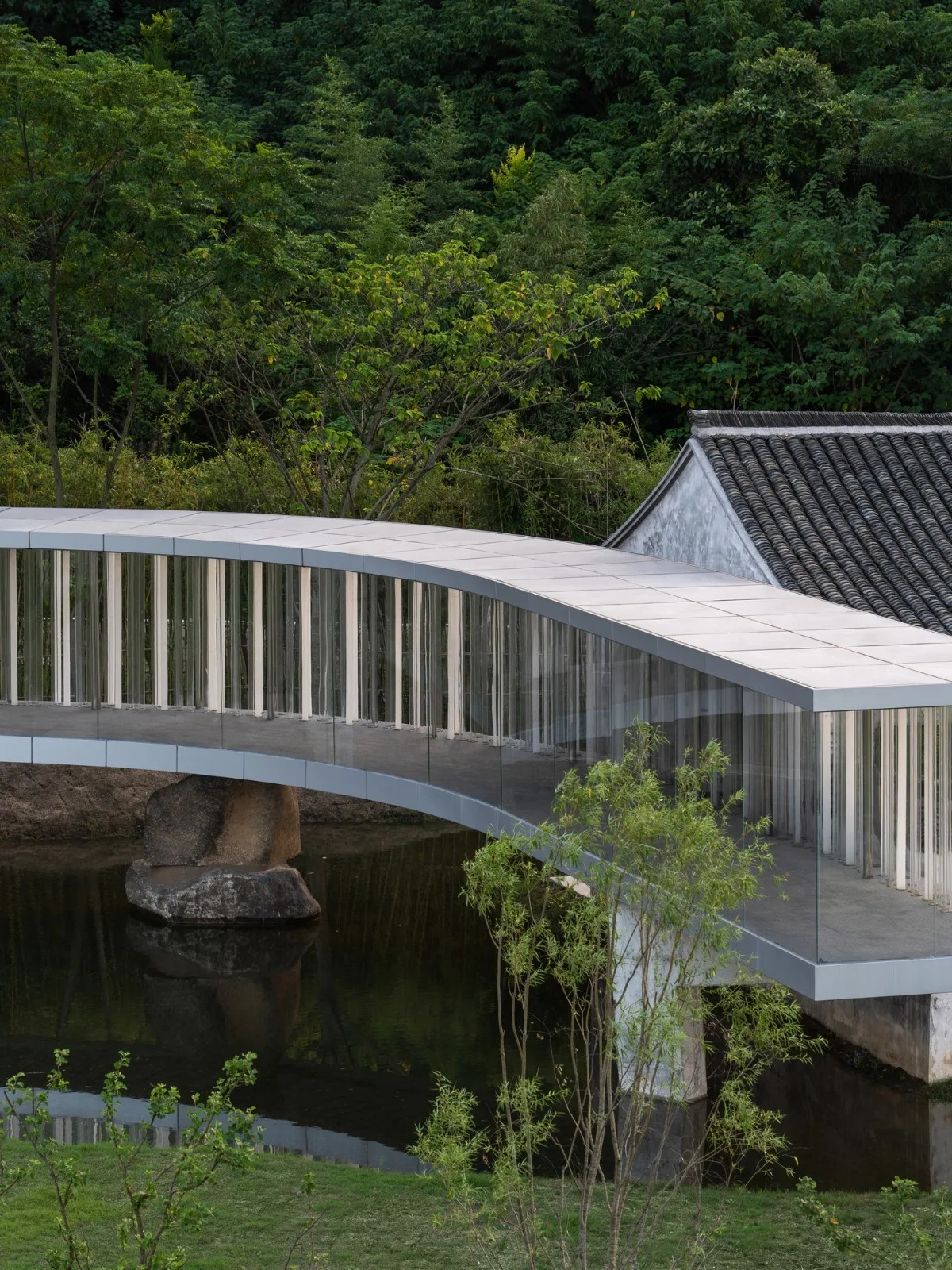 BIM建筑|南北湖湖滨茶室 / 十域建筑