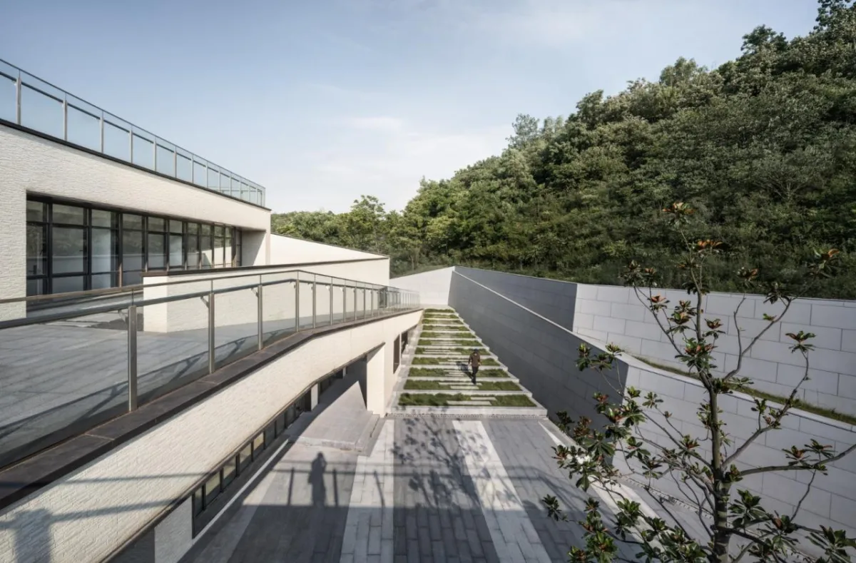 BIM建筑|南京大学仙林校区众创空间二期 / 南大建筑钟华颖工作室