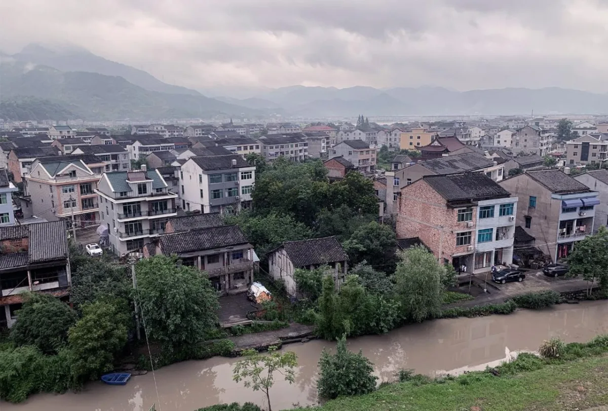 BIM建筑|台州聚丰机车总部 / 殊至建筑