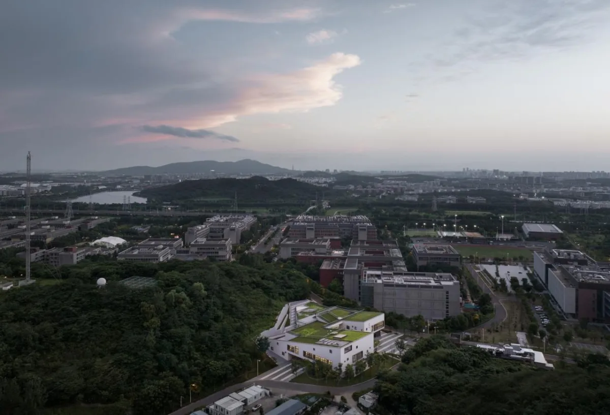 BIM建筑|南京大学仙林校区众创空间二期 / 南大建筑钟华颖工作室