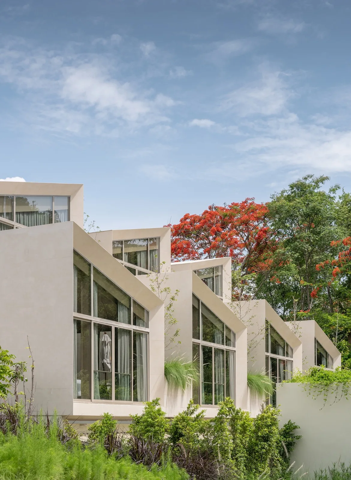 BIM建筑|游向天空，MYS Khaoyai 酒店 / Urban Praxis