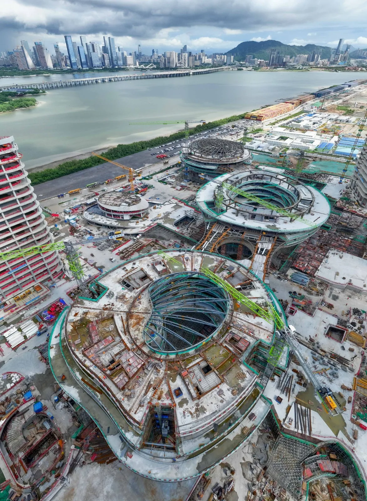 BIM建筑|“漂浮”的腾讯总部园区04地块 / 马岩松MAD