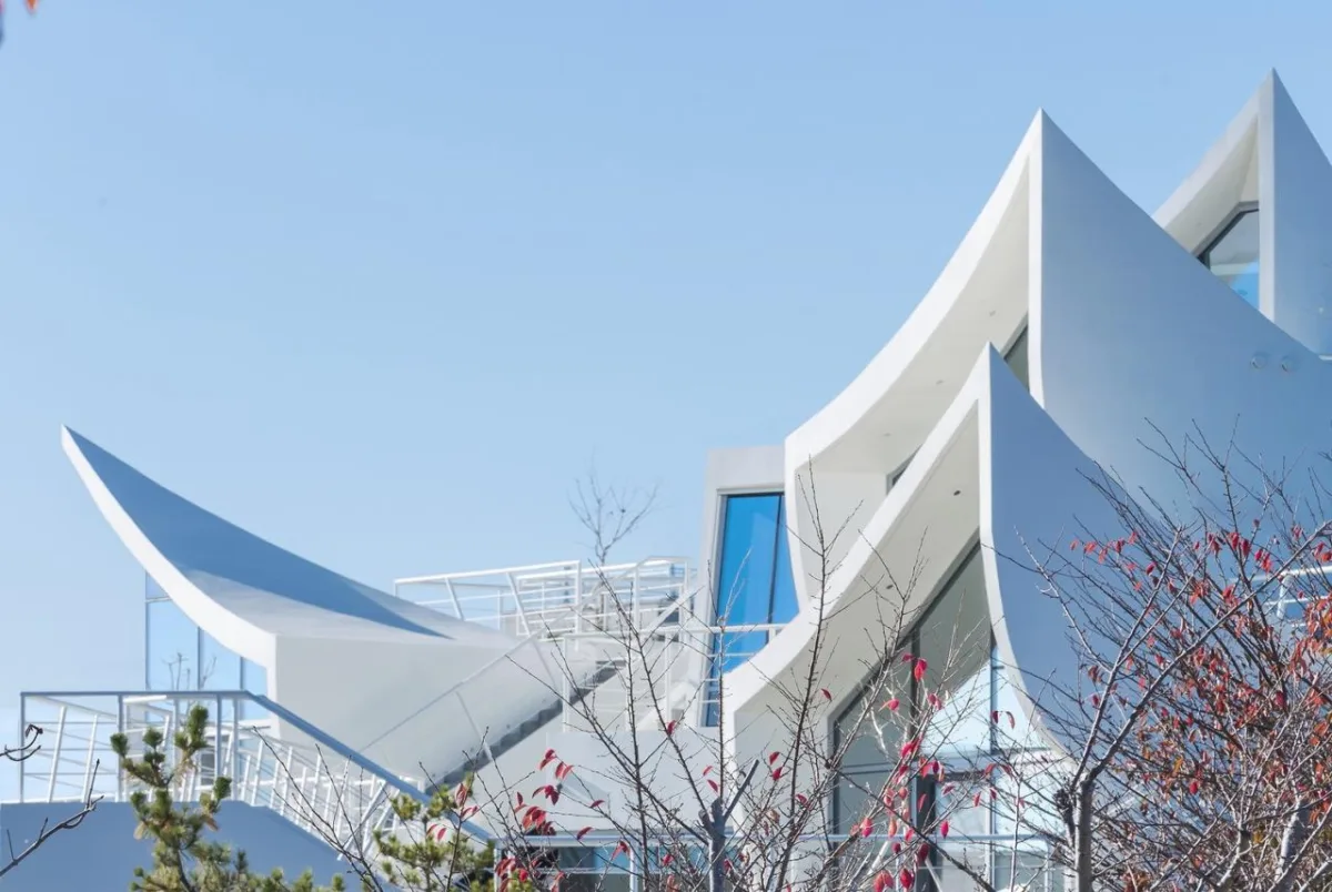 BIM建筑|帆船屋 / IROJE KHM Architects