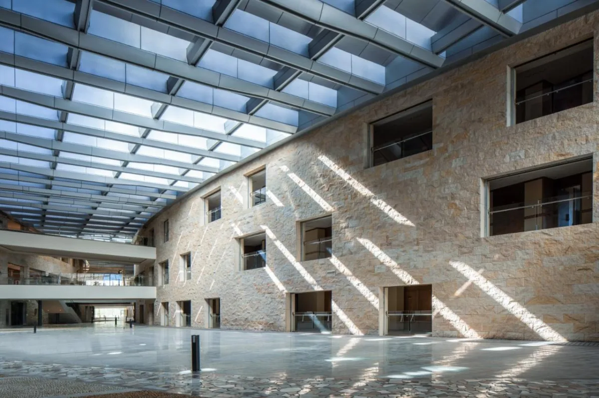 BIM建筑|青海湖观湖国际大酒店 / 维思平建筑设计