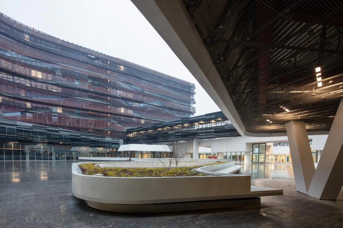 BIM建筑|埃尼集团米兰总部 / Morphosis Architects