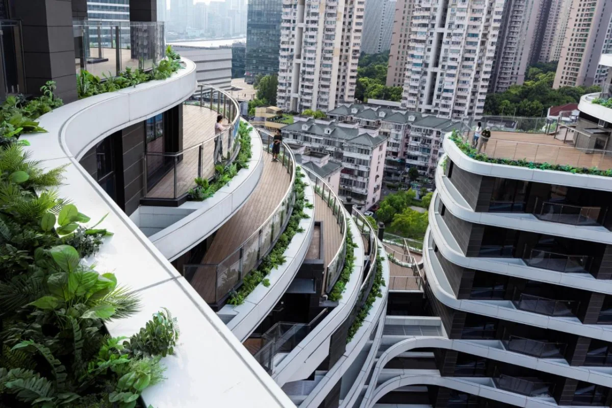 BIM建筑|上海浦东嘉华E18创新住宅 / EID Arch + 上海天华建筑设计 + Aedas