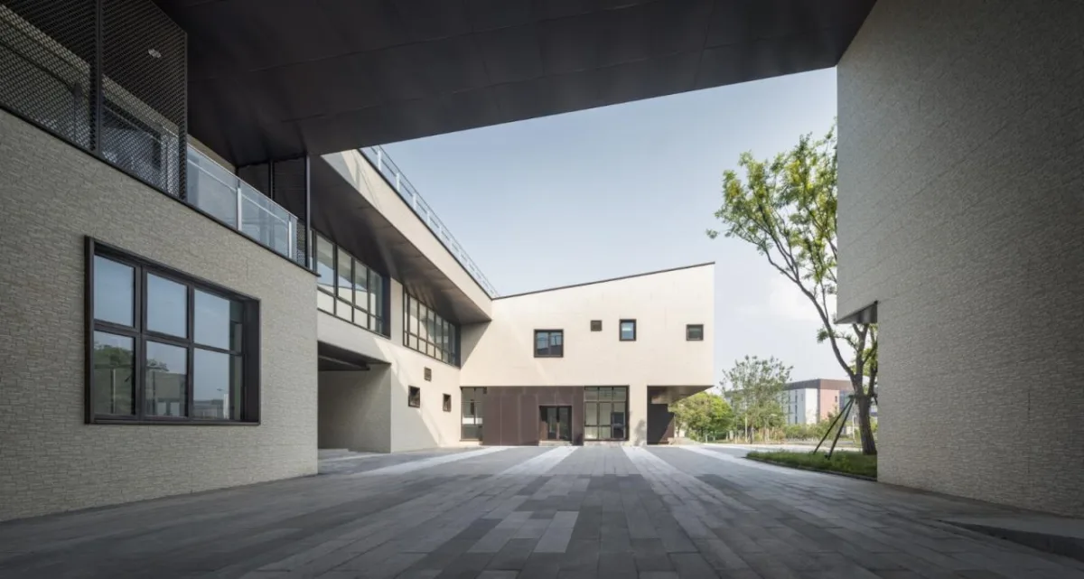 BIM建筑|南京大学仙林校区众创空间二期 / 南大建筑钟华颖工作室