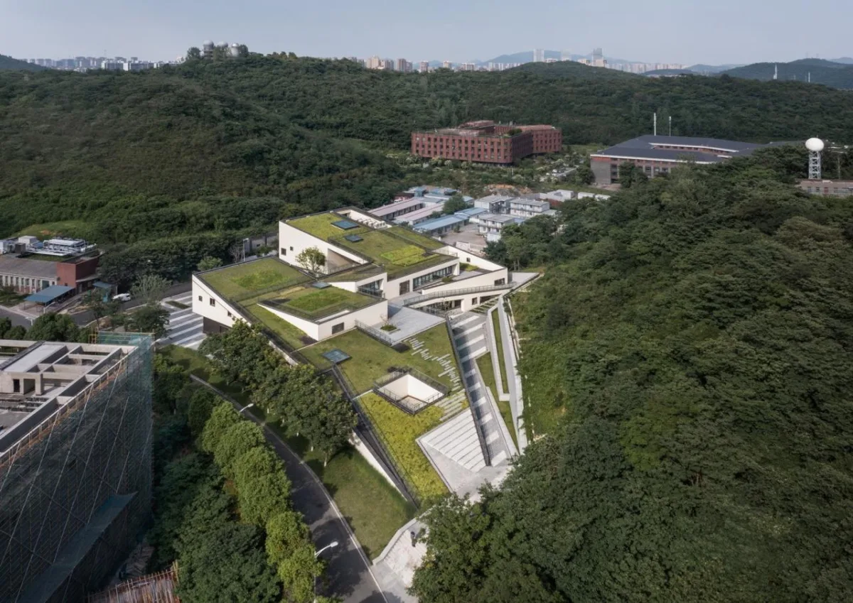 BIM建筑|南京大学仙林校区众创空间二期 / 南大建筑钟华颖工作室