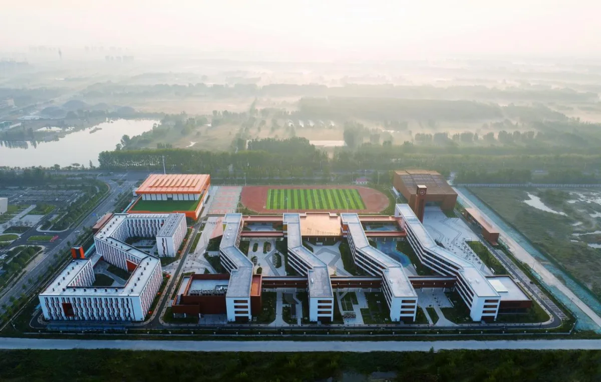 BIM建筑|渤海实验学校（基础教育部） / 中科院建筑设计研究院有限公司