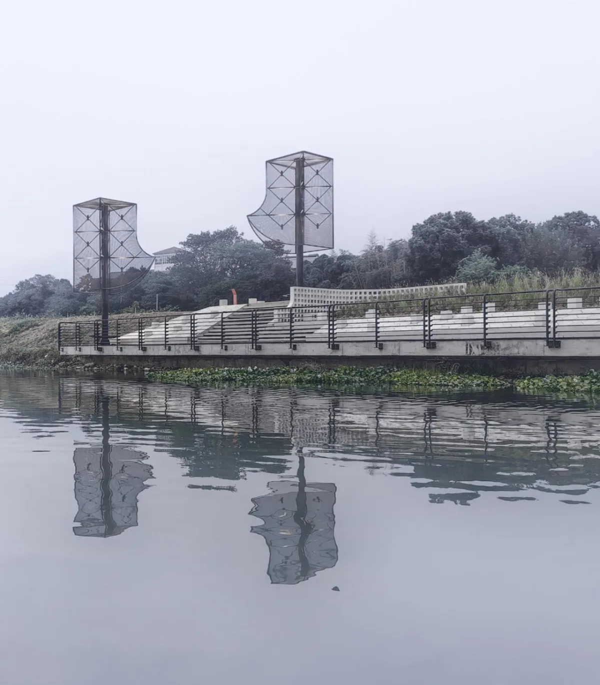 BIM建筑|‘起风了’装置，瀫石光河道护岸改造 / 华中科技大学建规学院 + 青·微舍工作室