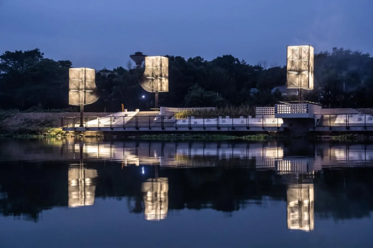 BIM建筑|‘起风了’装置，瀫石光河道护岸改造 / 华中科技大学建规学院 + 青·微舍工作室
