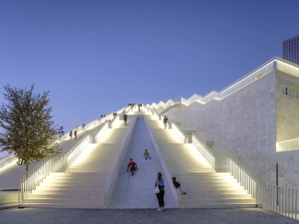 BIM建筑|地拉那金字塔 / MVRDV