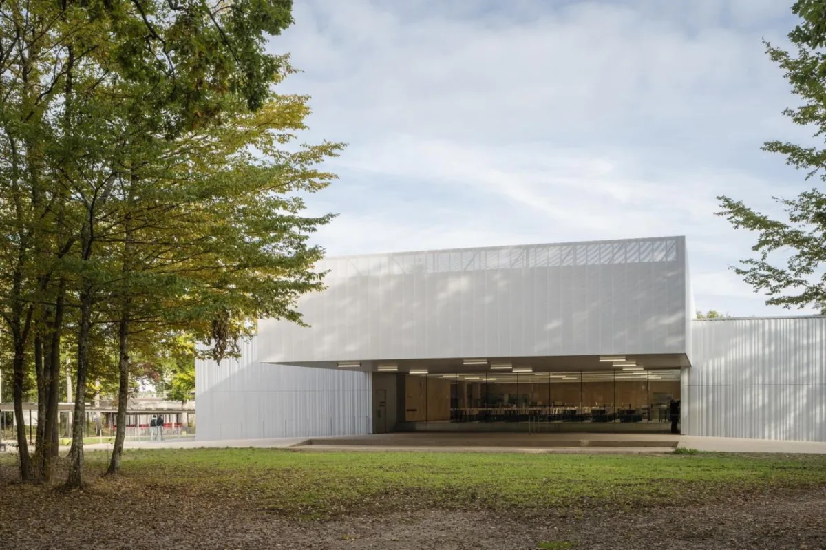 BIM建筑|Joliot-Curie 学校餐饮服务和学校生活中心 / Ateliers O-S architectes