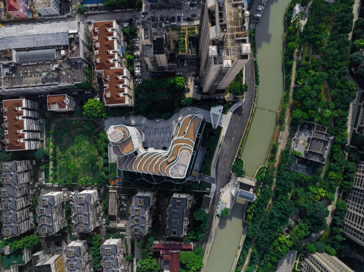 BIM建筑|上海浦东嘉华E18创新住宅 / EID Arch + 上海天华建筑设计 + Aedas