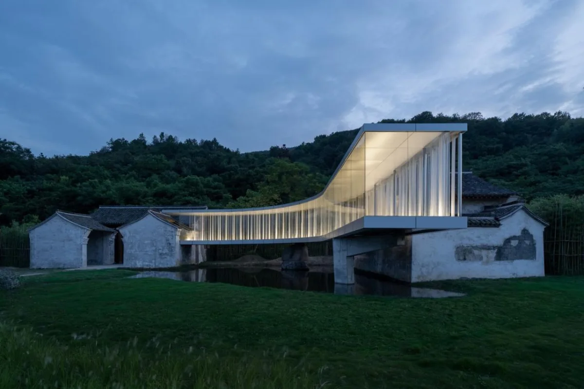 BIM建筑|南北湖湖滨茶室 / 十域建筑
