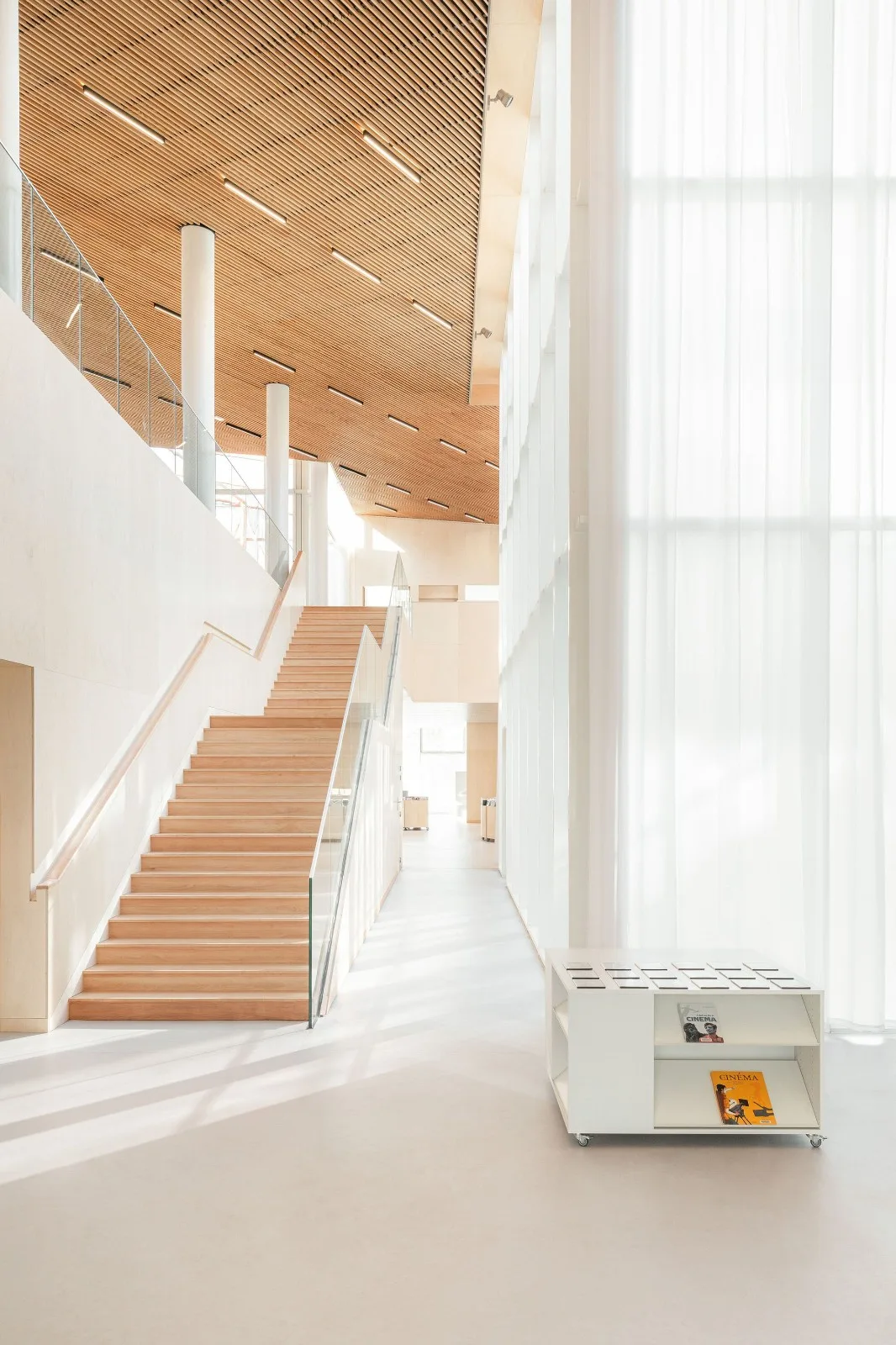 BIM建筑|Sainte-Geneviève- des-Bois 媒体图书馆 / archi5 + Calmm architecture