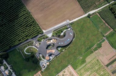 BIM建筑|川西建筑与道教文化的融合/“青城•朴舍亲子度假酒店”荣获2023金熊猫天府创意设计奖-BIM建筑网