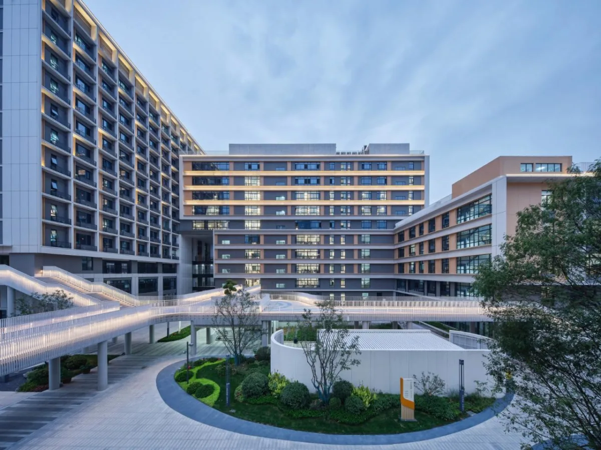 BIM建筑|西安高新第一中学（高中部）改扩建 / 中国建筑西北设计研究院 屈培青工作室