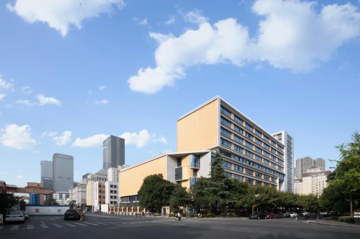 BIM建筑|西安高新第一中学（高中部）改扩建 / 中国建筑西北设计研究院 屈培青工作室