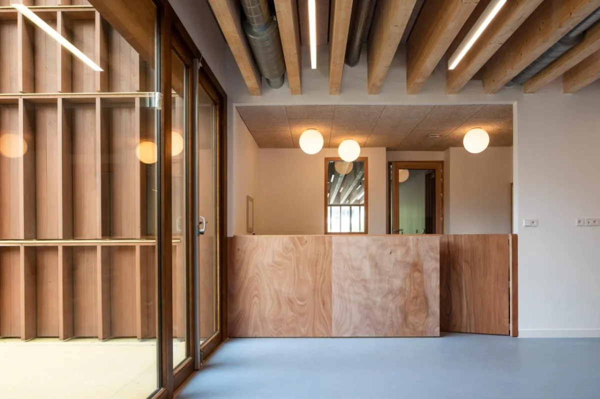 BIM建筑|日间托儿所和玩具图书馆 / a+samueldelmas architectes