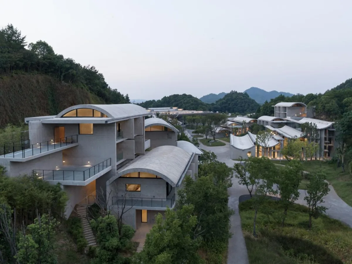 BIM建筑|紫晶国际会舍 / 朱锫建筑
